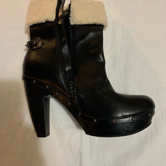 Black Ankle Boots with Fold down w/ Wool - Picture 4 of 6